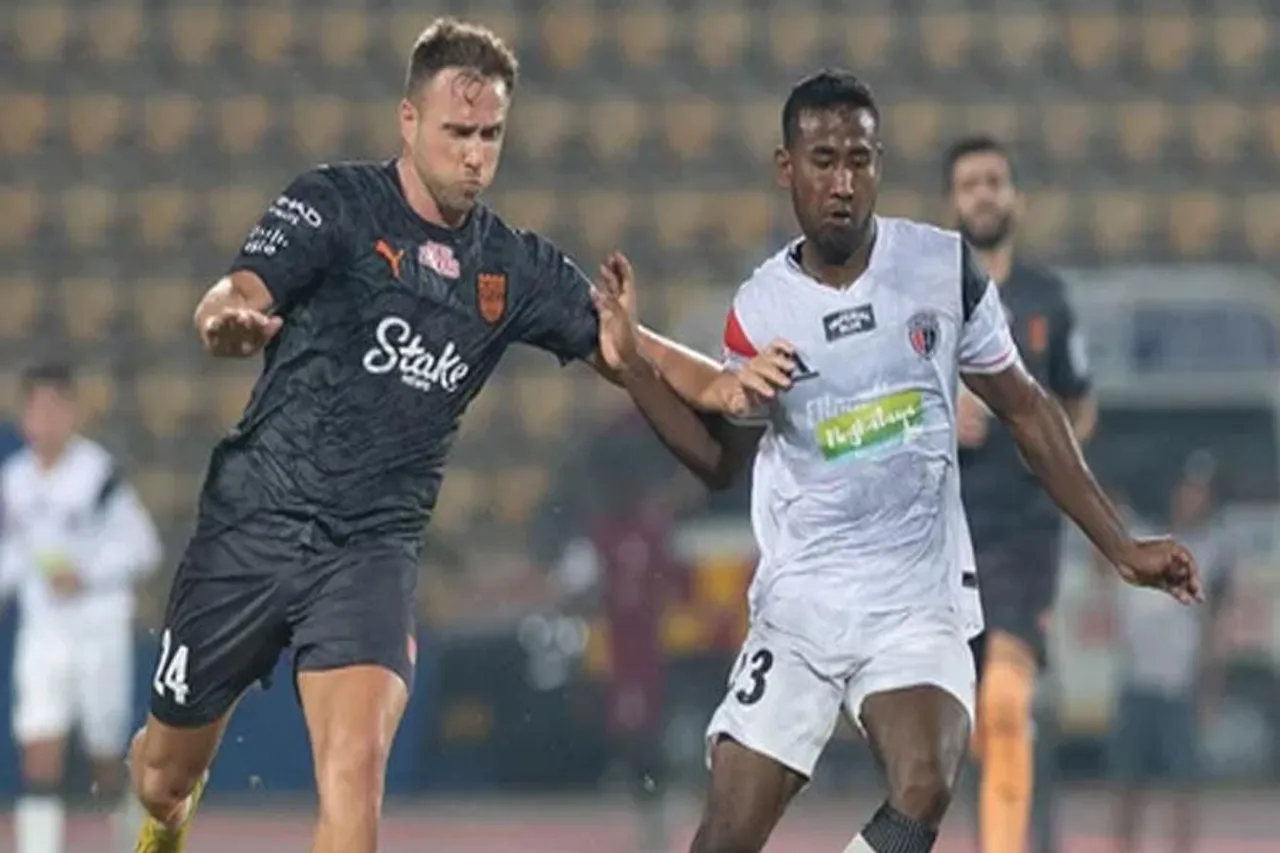 ISL শীর্ষে মুম্বই