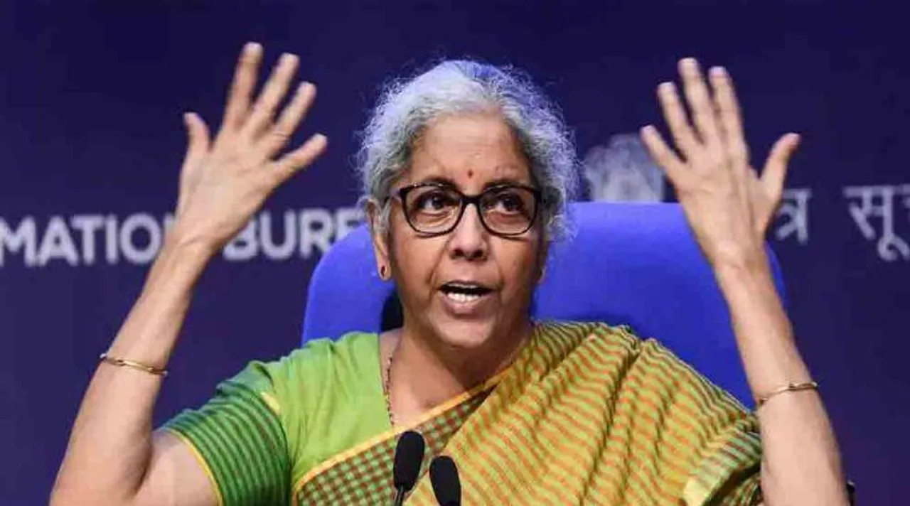 তেলে কর ছাঁটাইয়ের দাবি!