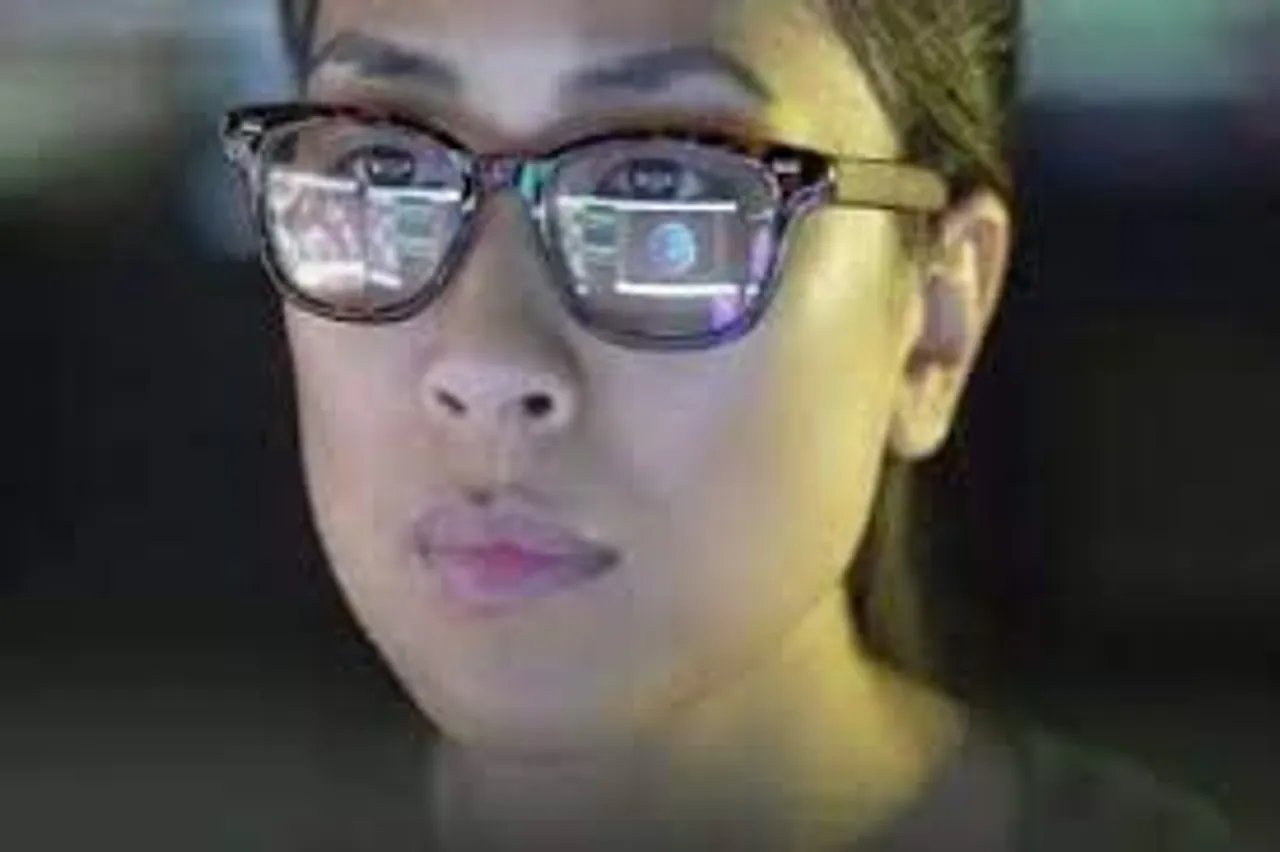 ওয়ার্ক ফ্রম হোমে চোখের যত্ন নেবেন কীভাবে?