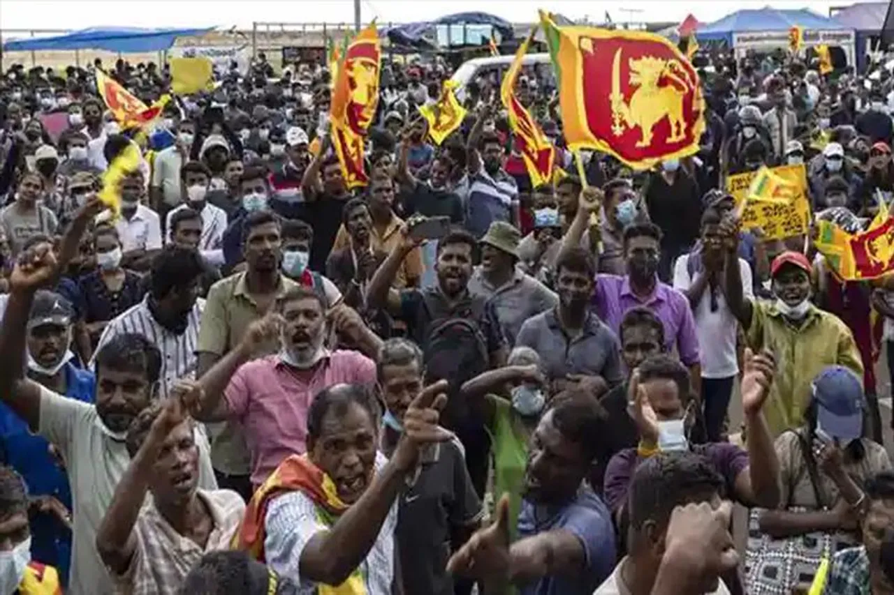 কঠিন সময়ে রাজ্যবাসীকে শ্রীলঙ্কার পাশে দাঁড়ানোর আবেদন মুখ্যমন্ত্রীর