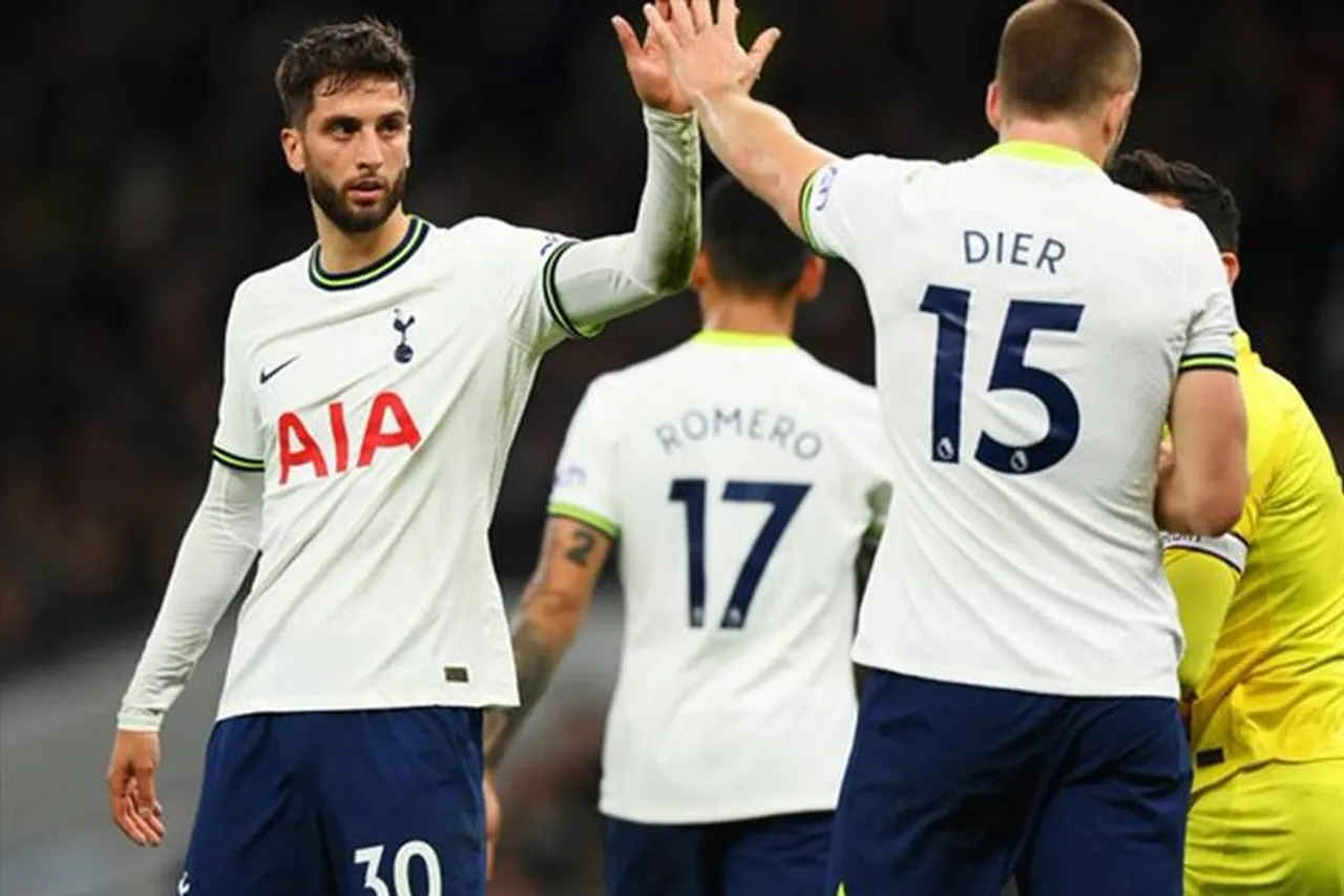 গোল করেই চলেছেন হ্যারি কেন