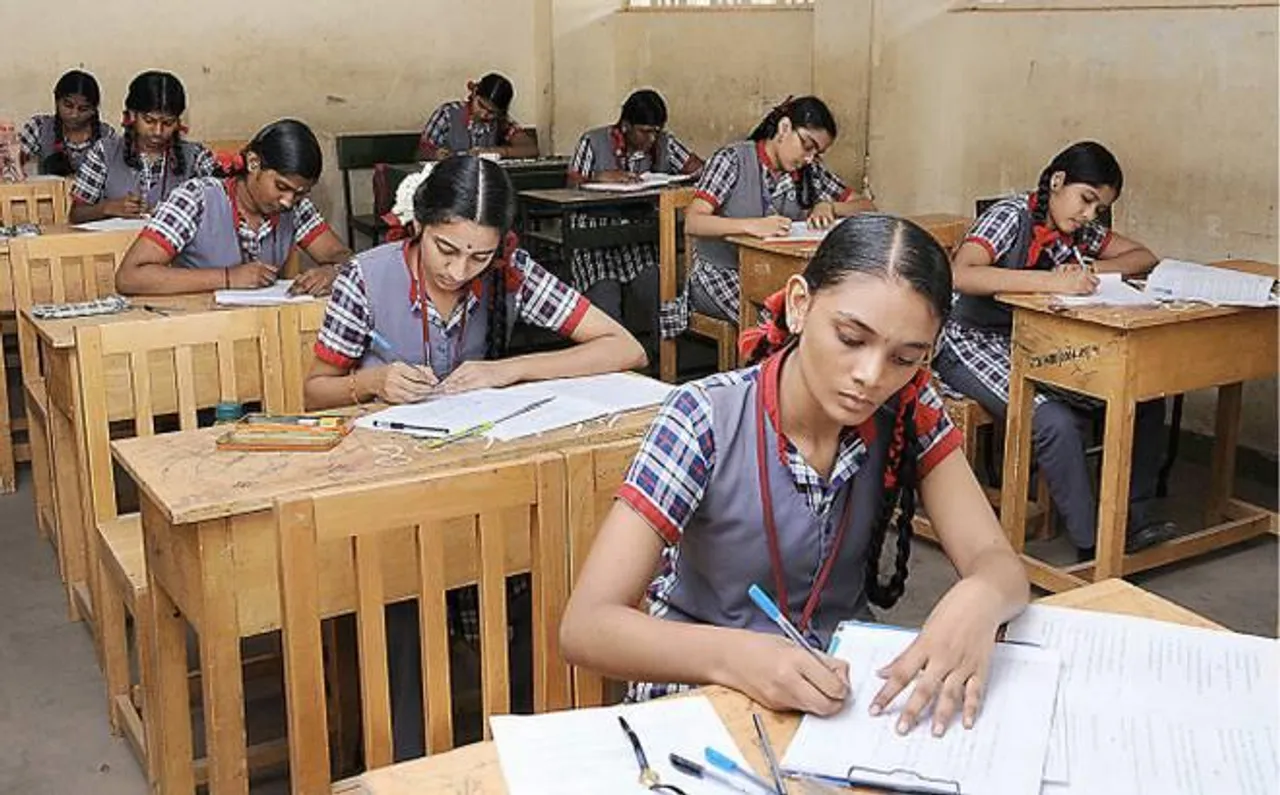 ডেঙ্গি নিয়ে প্রাথমিক বিদ্যালয়গুলিকে সতর্ক করল শিক্ষা দফতর