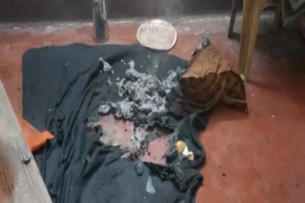 দুর্গাপুরে বিএমএস এর অফিসে বোমাবাজির অভিযোগ