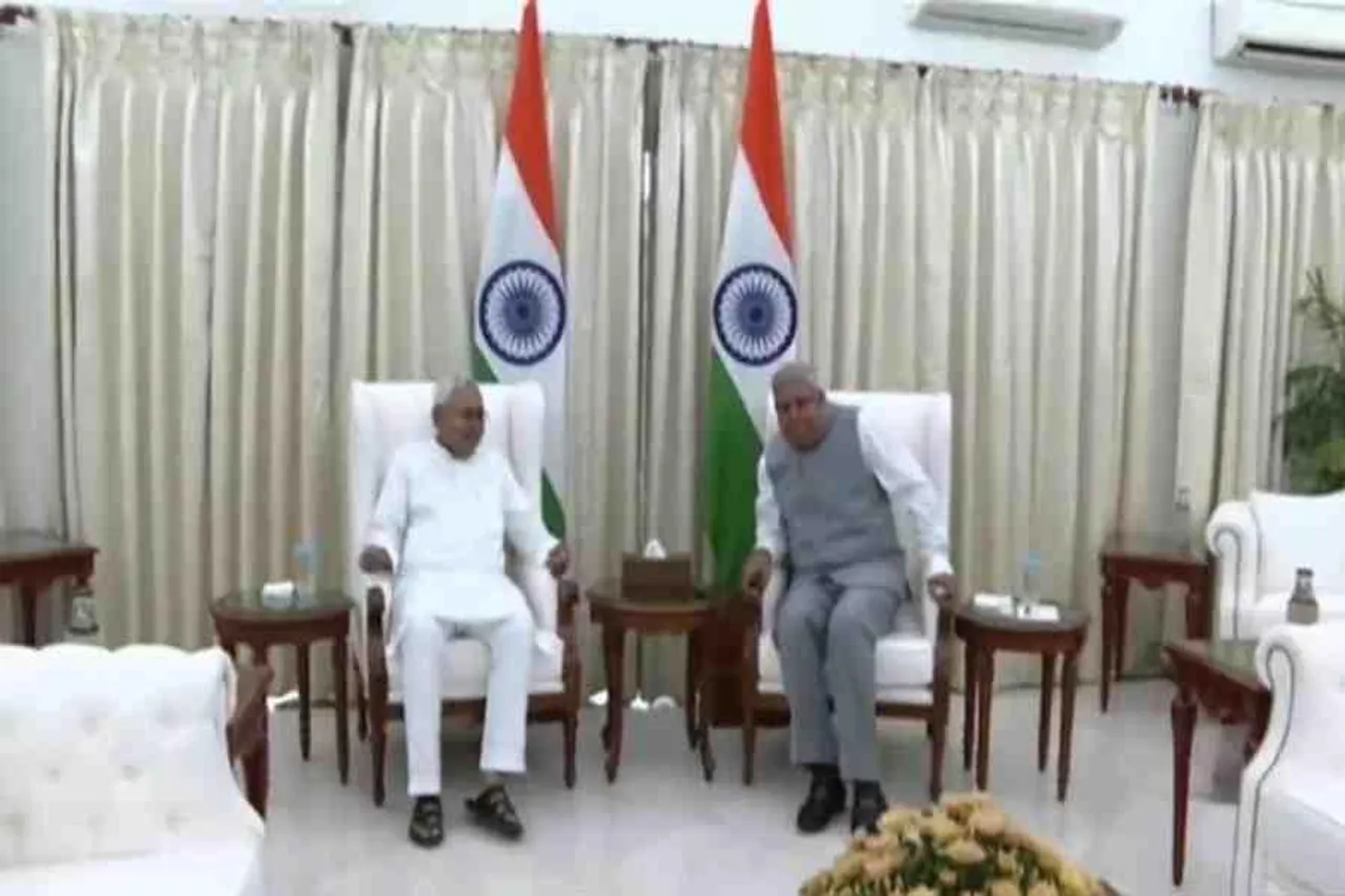 জগদীপ ধনকরের সঙ্গে বৈঠক সারলেন বিহারের মুখ্যমন্ত্রী নীতিশ কুমার