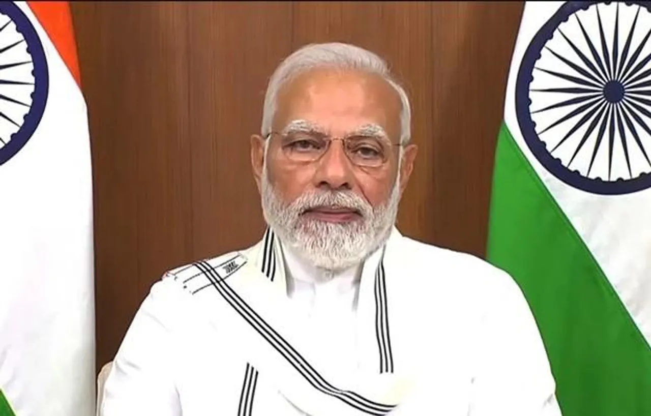 নভসারিতে ভয়াবহ পথ দুর্ঘটনায় মৃত ৯, প্রাণহানিতে ব্যথিত প্রধানমন্ত্রী