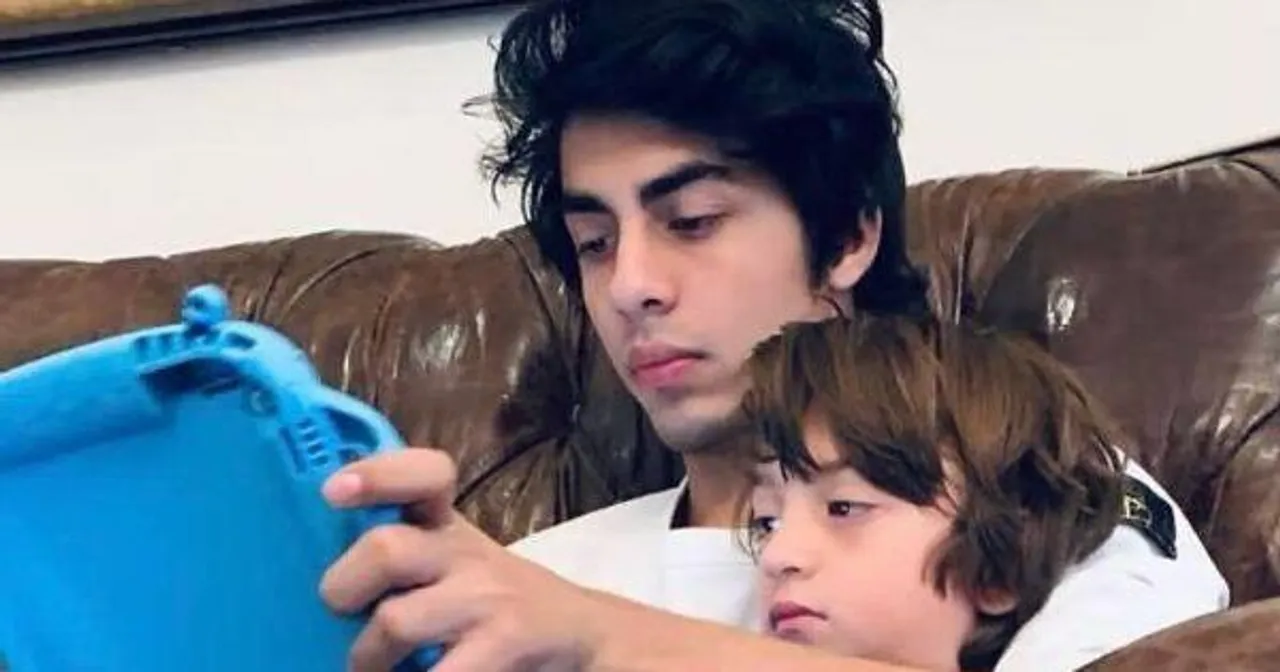 একসঙ্গে গেম খেলতে মত্ত গৌরি পুত্ররা, কি প্রতিক্রিয়া বাবা শাহরুখের?