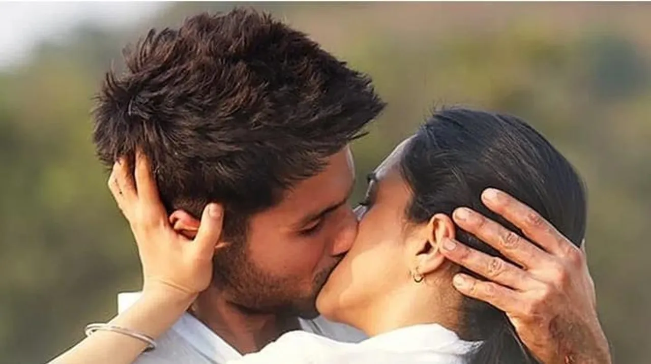 বিশেষ ভিডিওর মাধ্যমে 'কবীর সিং'-এর ৩ বছর উদযাপন করেছেন শহিদ ও কিয়ারা