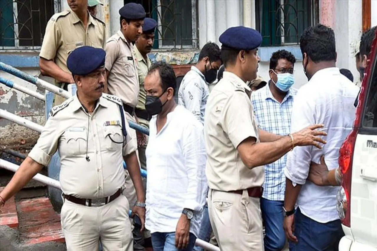 বিধায়কের বাড়িতে CID-র তল্লাশি, বাজেয়াপ্ত ৫ লক্ষ টাকা