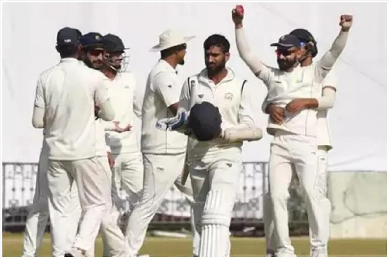 রঞ্জিতে শতরান করলেন হিমাচলের ব্যাটসম্যান