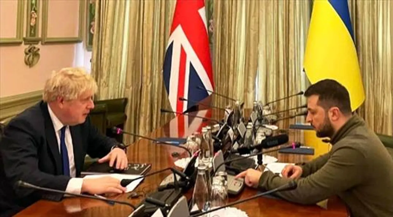 জেলেনস্কির সঙ্গে হঠাৎ সাক্ষাৎ বরিসের