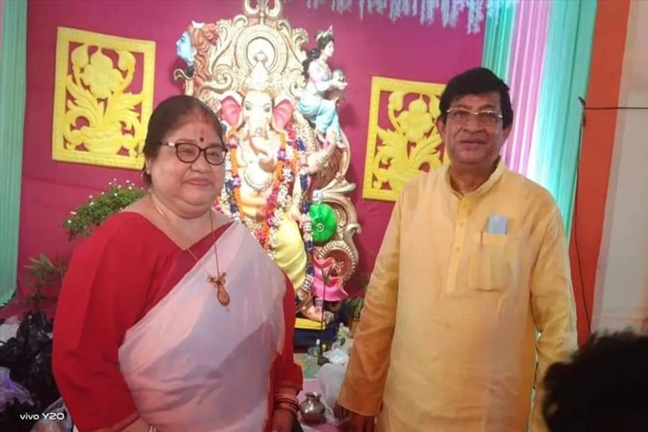 পুজোর উদ্ধোধন সস্ত্রীক সৌমেন মহাপাত্র