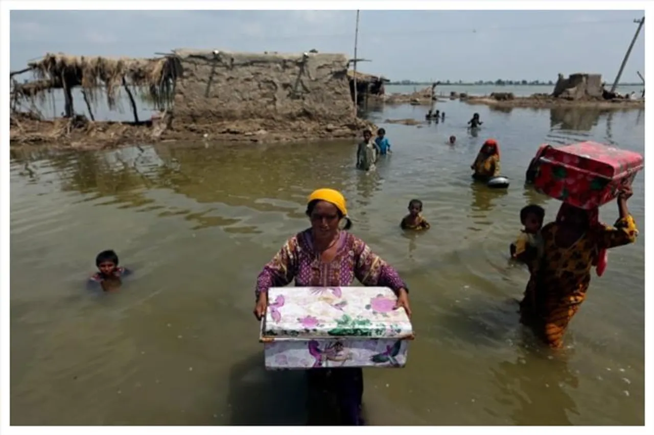 পাকিস্তানের জনগণের আমেরিকার সাহায্যের প্রয়োজন!