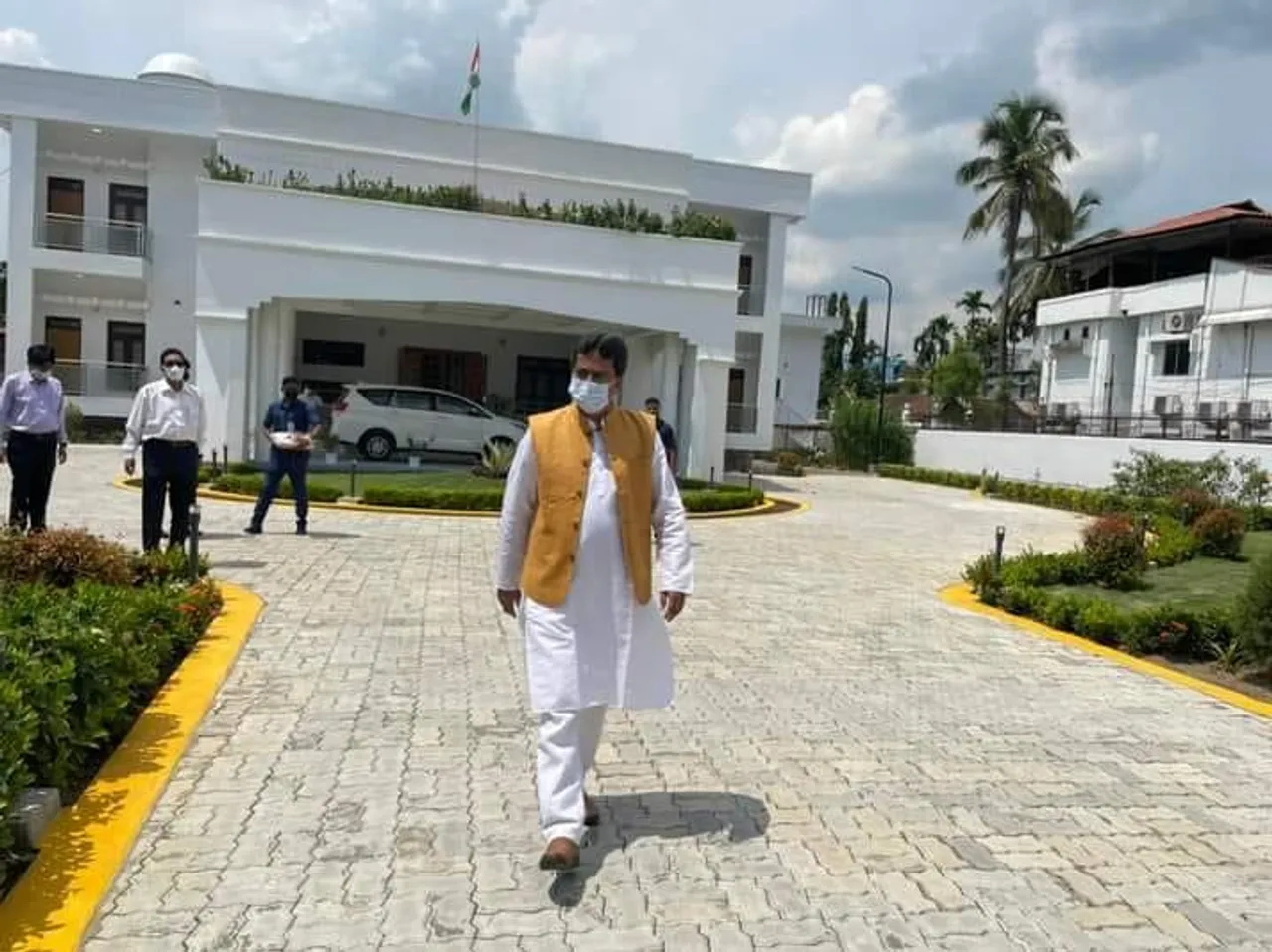 মানিক সাহার নতুন ঠিকানা নবনির্মিত সরকারি আবাস