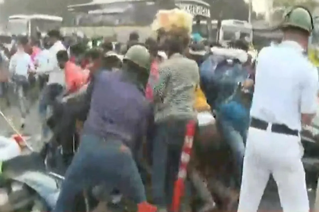 ভাঙড়ে আইএসএফ-তৃণমূল সংঘর্ষ, উত্তপ্ত কলকাতা