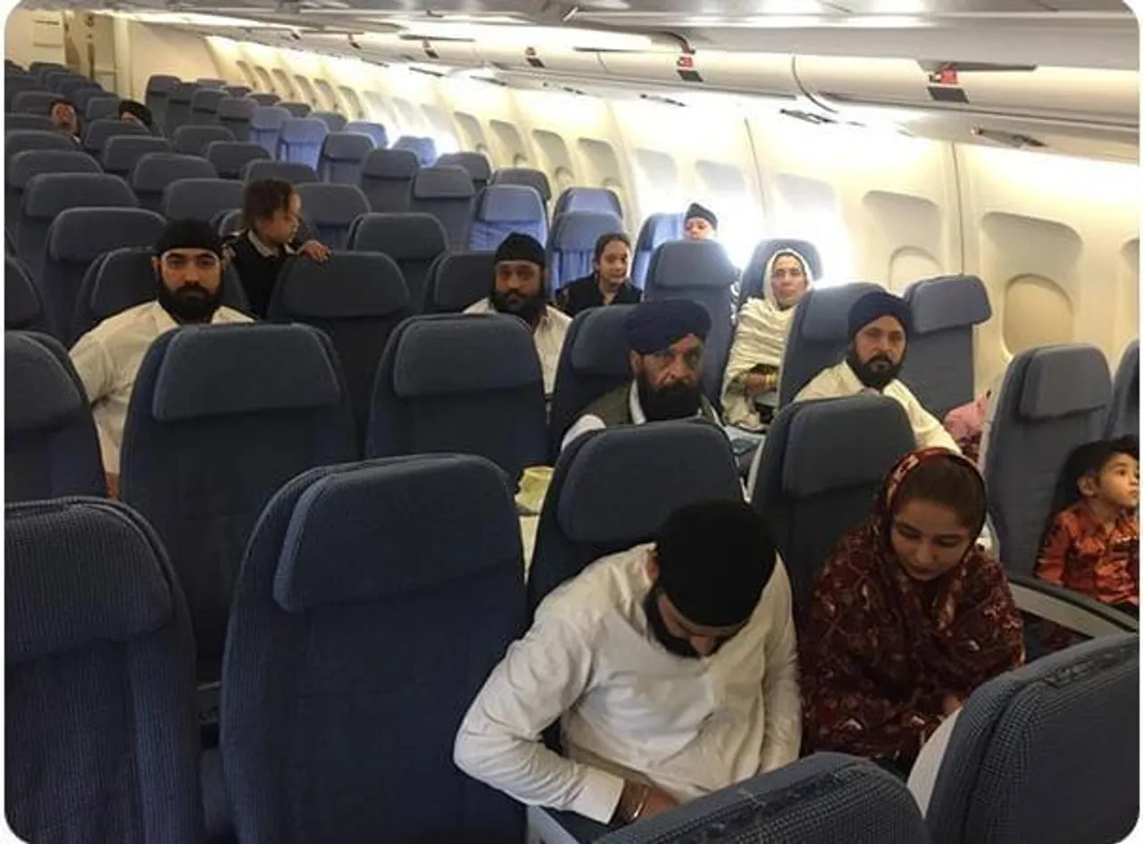 আরও ৩০ জন আফগান শিখ ভারতে আসছেন