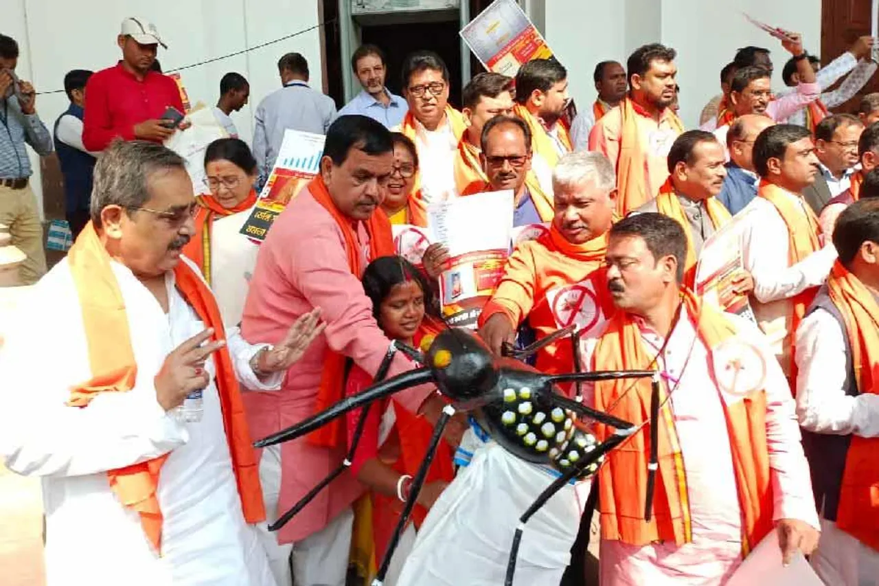ডেঙ্গি প্রতিরোধে বিধানসভায় মুলতুবি প্রস্তাব বিজেপির