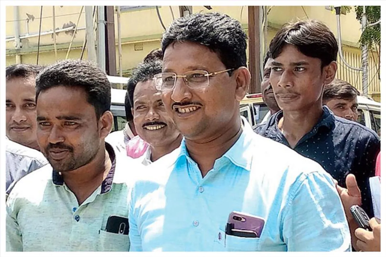 'টিকতে পারবেন না', তৃণমূল নেতার হুঁশিয়ারি