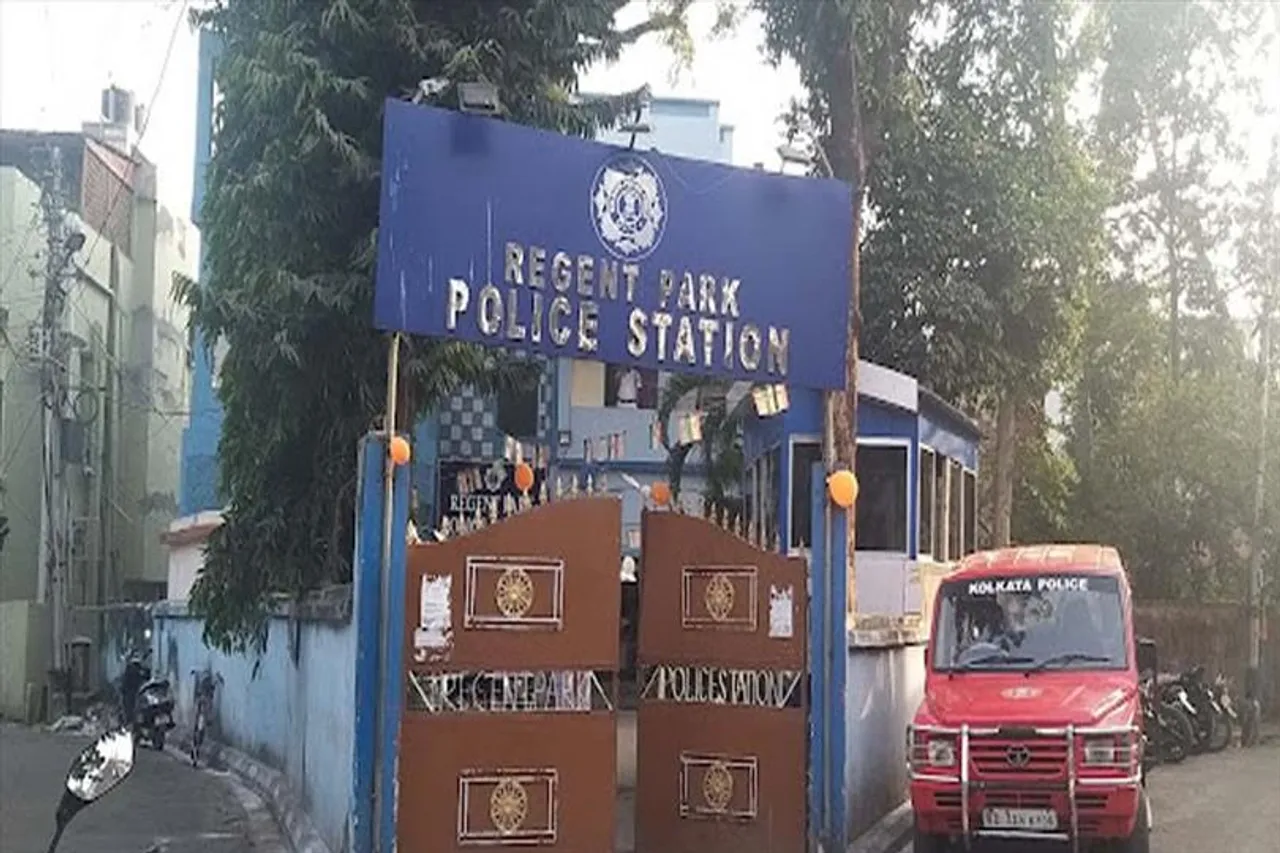 রিজেন্ট পার্কে একই পরিবারের ৩ জনের পচাগলা মৃতদেহ উদ্ধার