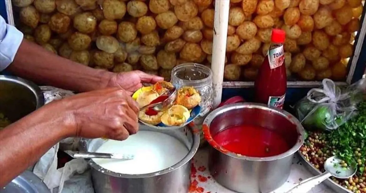 কলেরা আতঙ্কে দিশাহারা আম জনতা, নিষিদ্ধ হল সাধের ফুচকা!