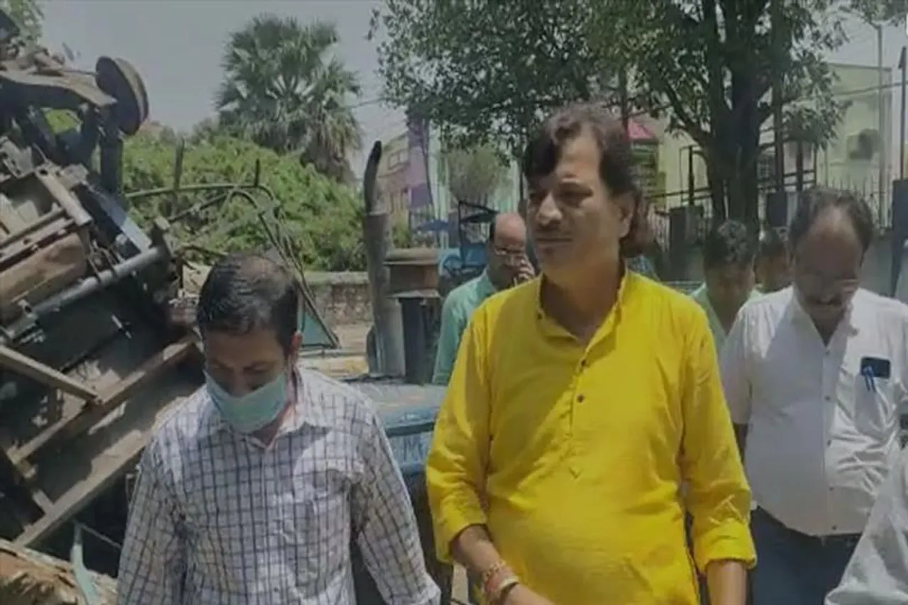 কুলটি বোরো অফিস পরিদর্শন করলেন আসানসোলের মহানাগরিক বিধান উপাধ্যায়