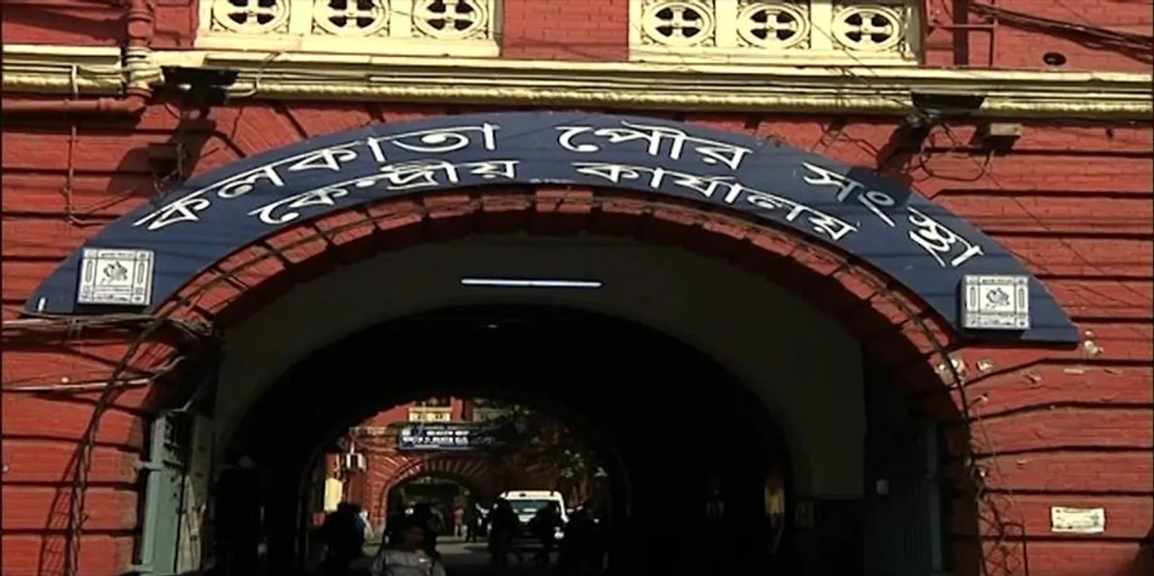 জমা জলের নিকাশি নিয়ে উত্তেজনা কলকাতা পুরসভায়