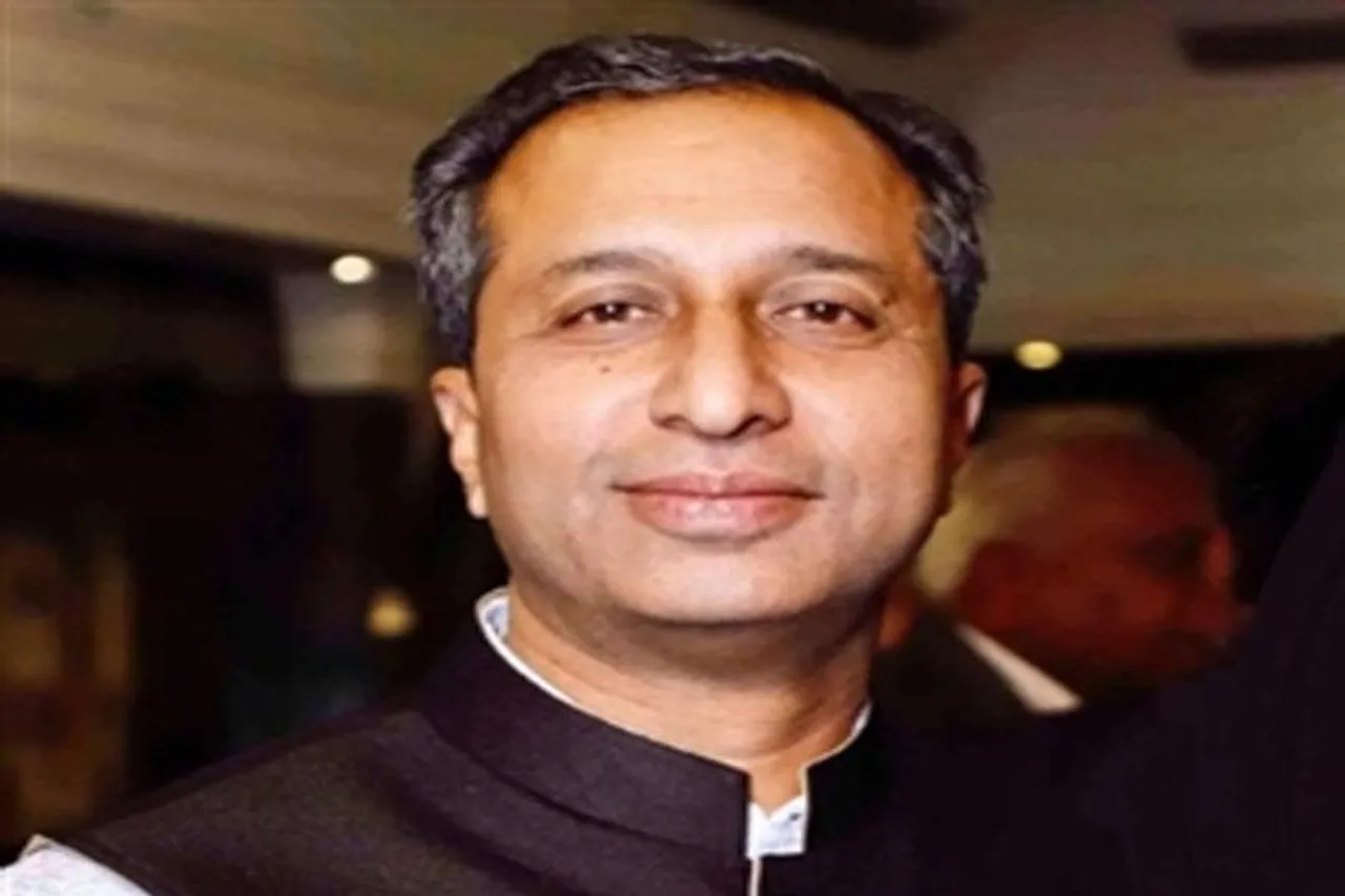 মাদকাসক্তি, বেকারত্বের ওপর জোর দিচ্ছেন মন্ত্রী