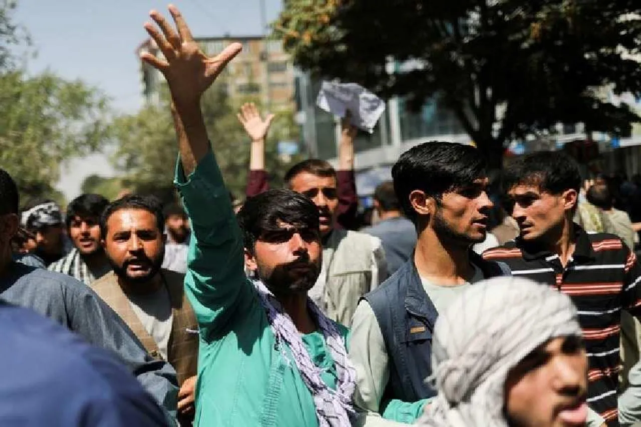 তালেবান সরকারের বিরুদ্ধে কাবুলে অবসরপ্রাপ্ত আধিকারিকদের বিক্ষোভ