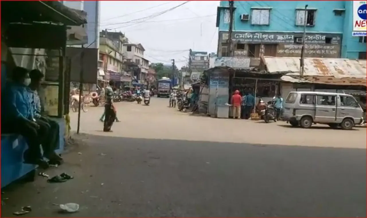 ডেবরা বাজারের চিত্রটি কেমন? দেখুন