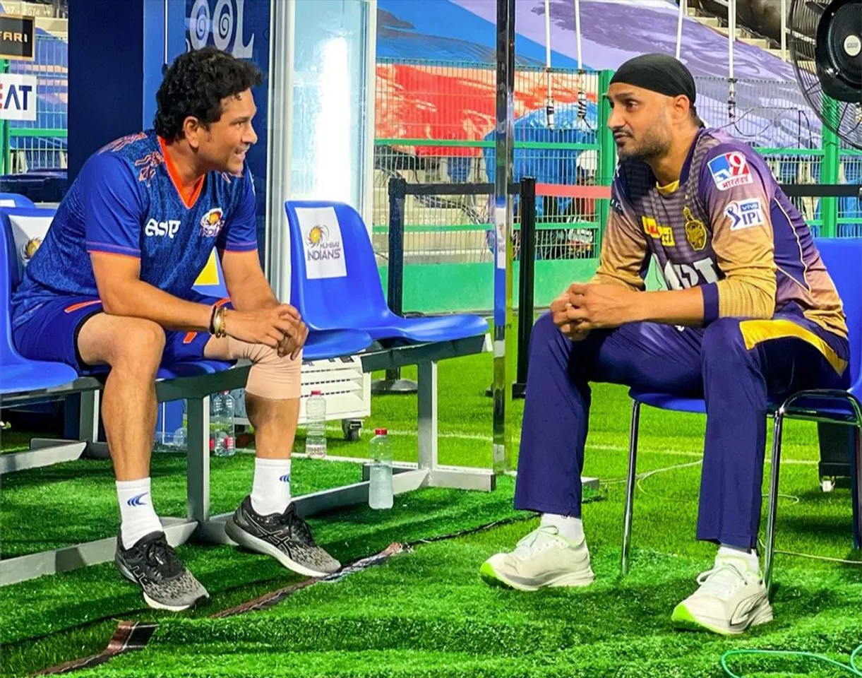 ম্যাচের পর একসঙ্গে সময় কাটালেন সচিন এবং হরভজন