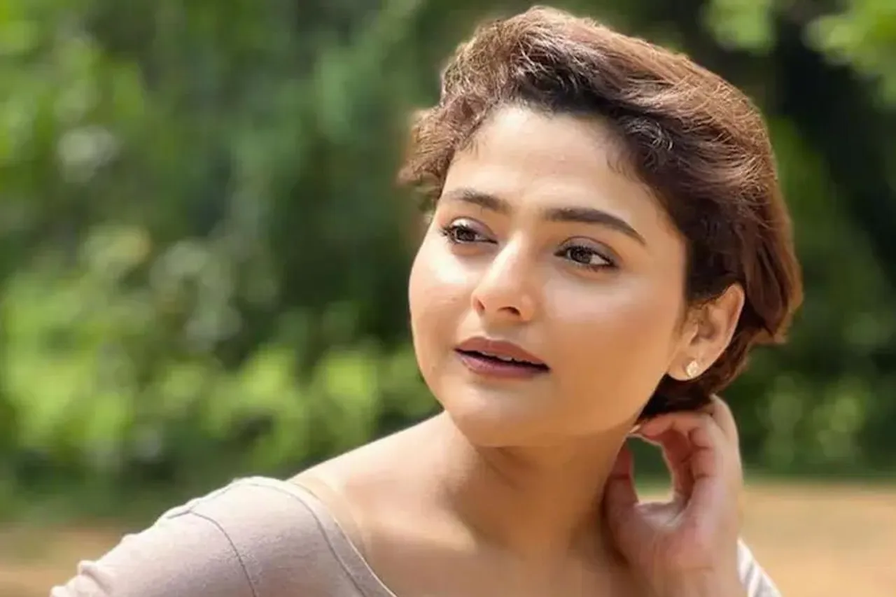 বিপদ এখনই কাটছে না ঐন্দ্রিলার