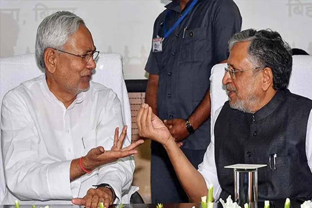 '১০০০ জনের মৃত্যু,' বিষ মদ নিয়ে ফের রাজনৈতিক তরজা