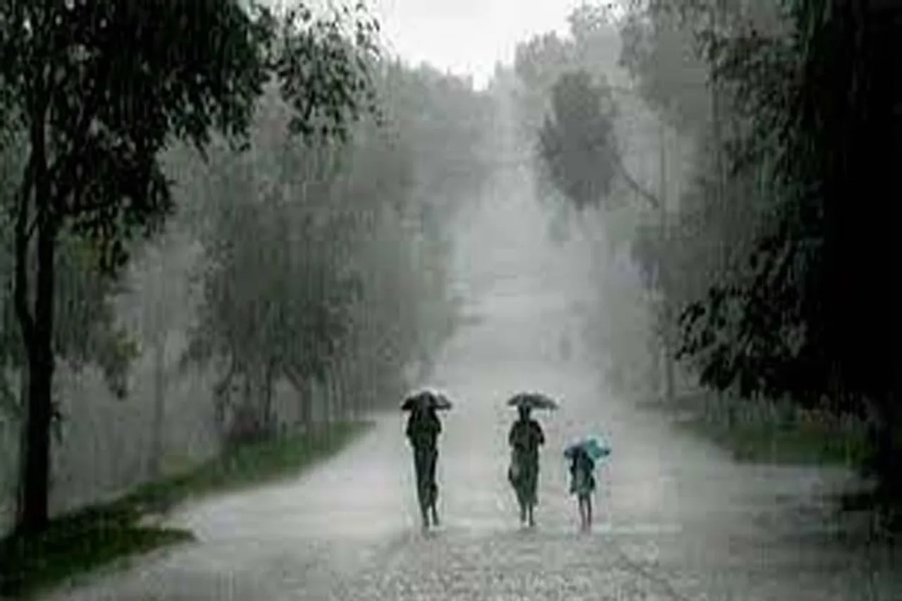 ভারী বৃষ্টির সম্ভাবনা উত্তরবঙ্গে