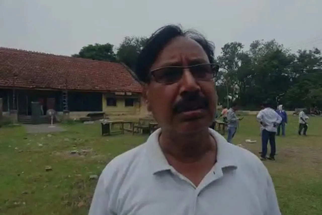 নোটিশ ছাড়াই উচ্ছেদ, দাবি অধ্যক্ষের- দেখুন ভিডিও