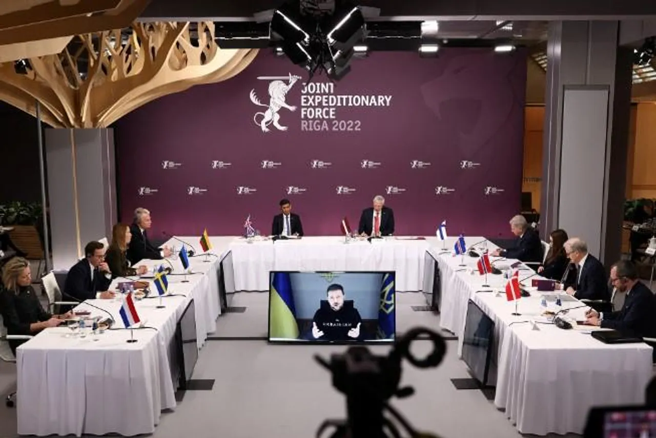 ইউক্রেনীয় শিশুরা সান্তা ক্লজের কাছে বিমান প্রতিরক্ষা ব্যবস্থা এবং অস্ত্রের জন্য জিজ্ঞাসা করছেঃ জেলেনস্কি