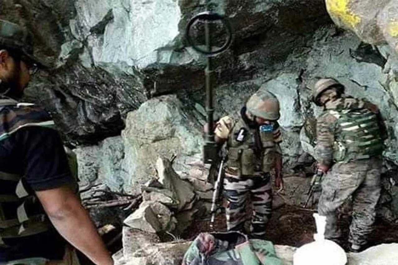 উপত্যকায় উদ্ধার গ্রেনেড ও বুলেট