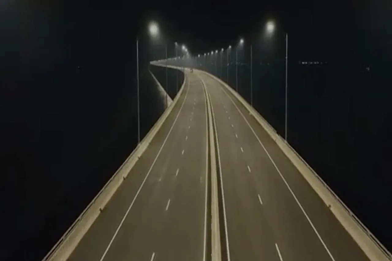 বাংলাদেশের অর্থনীতিকে পাল্টে দিতে পারে পদ্মা সেতু