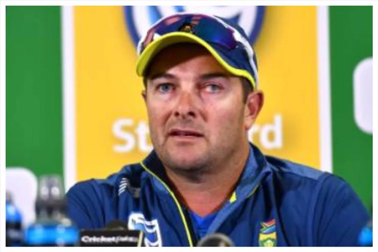 মুম্বাই ইন্ডিয়ান্স - এর নতুন প্রধান কোচ হলেন মার্ক বাউচার