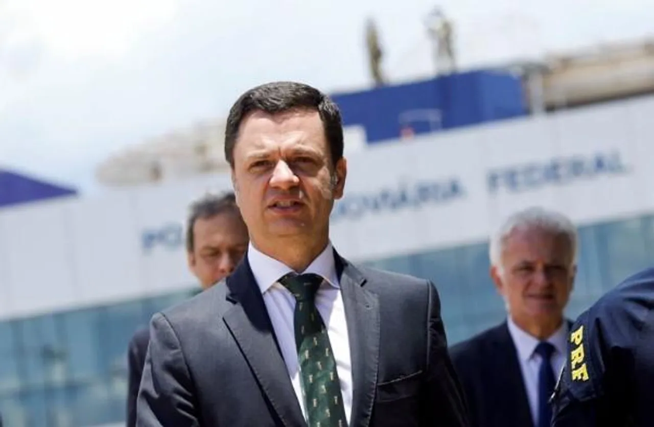 ব্রাজিলের সুপ্রিম কোর্ট বলসোনারোর সাবেক বিচারমন্ত্রীকে গ্রেপ্তারের নির্দেশ দিয়েছে