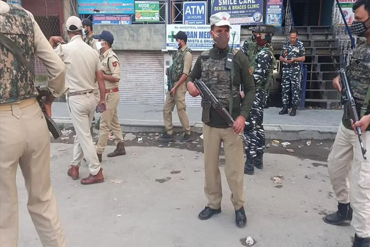 ফের উপত্যকায় খুন হলেন কাশ্মীরি পণ্ডিত