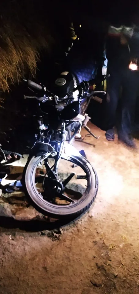 ডেবরার টাবাগেড়্যা এলাকায় বাইক ও ডাম্পারের সংঘর্ষ; আহত ২