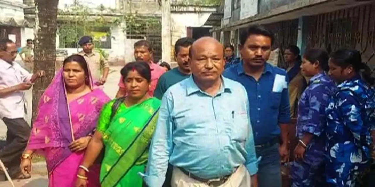 জেলা নেতৃত্বের নির্দেশ অমান্য করে অনাস্থা