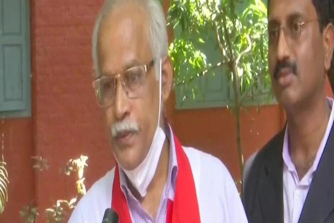 সত্তর বছর বয়সী পিএইচডি