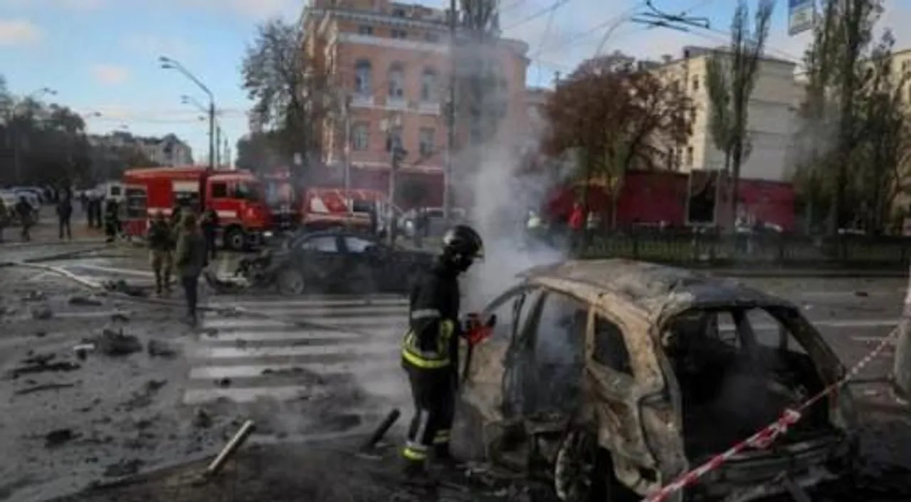 ইউক্রেনের জাপোরিঝিয়ায় রুশ ক্ষেপণাস্ত্র হামলা