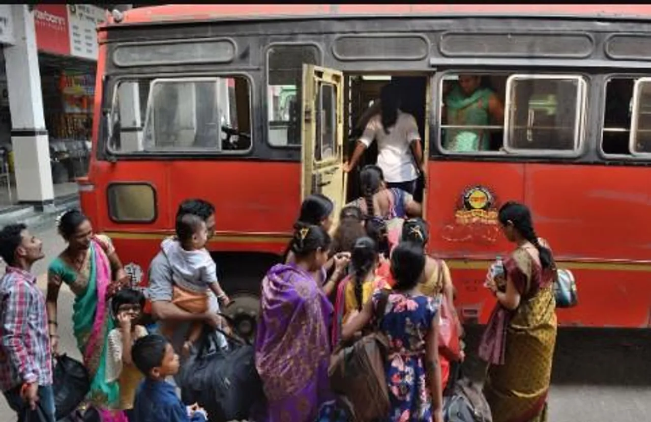 মহারাষ্ট্রে বাসের টিকিটে মহিলাদের ৫০ শতাংশ ছাড়