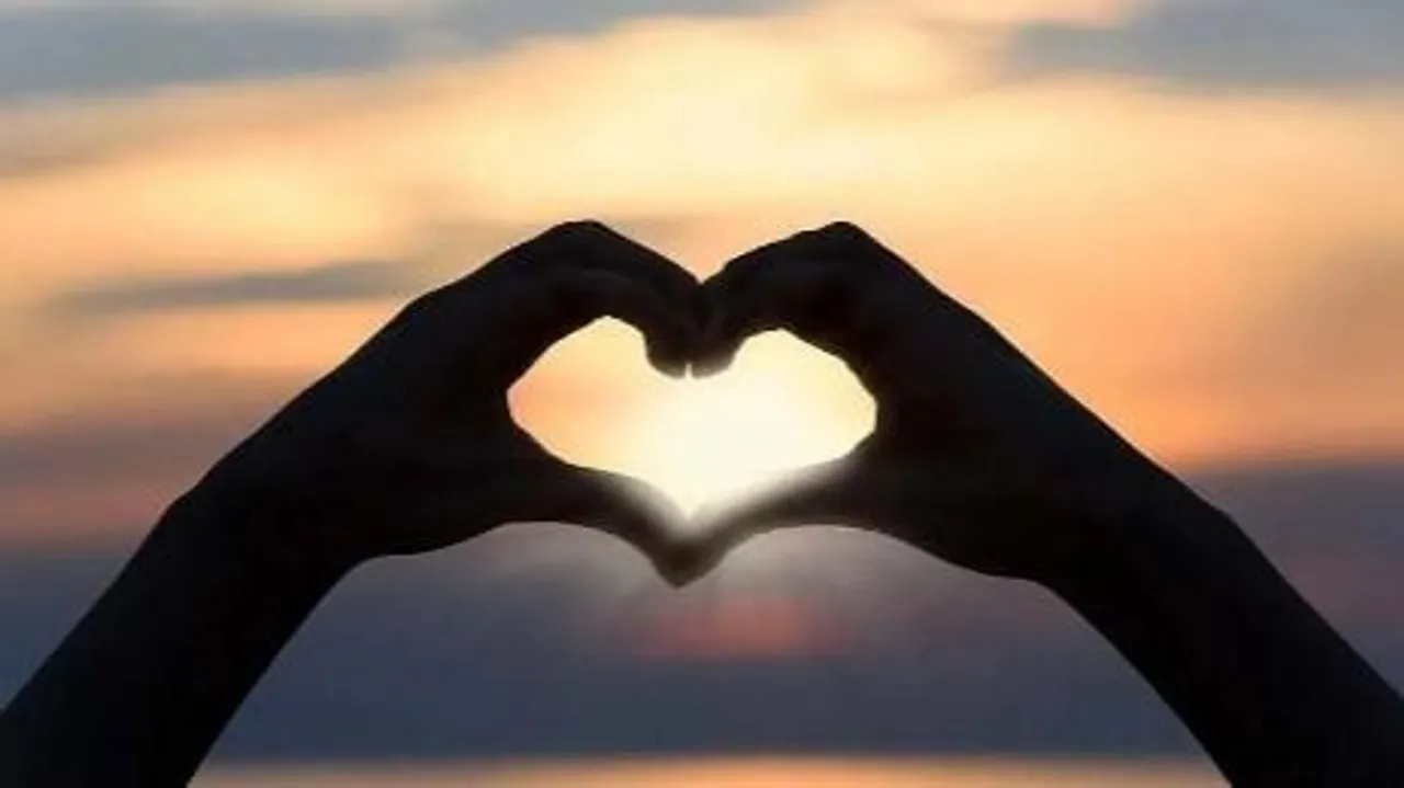 এই ডিসেম্বরেই প্রেমে পড়তে চলেছেন যাঁরা