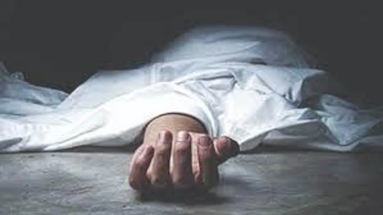 গৃহবধুকে বালিশ চাপা দিয়ে হত্যা!