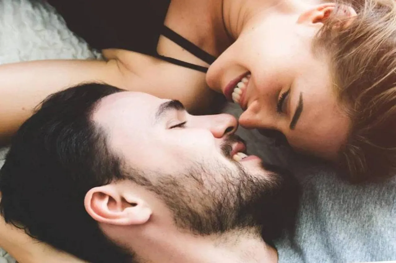 কোন বয়সে পুরুষদের থেকে মহিলাদের সঙ্গমের চাহিদা বেশি থাকে