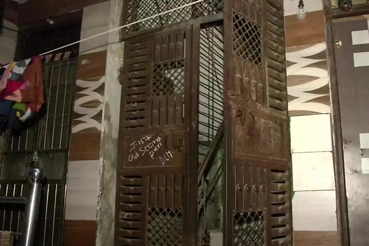 রাজধানীতে চার সন্তান সহ মহিলার দেহ উদ্ধার