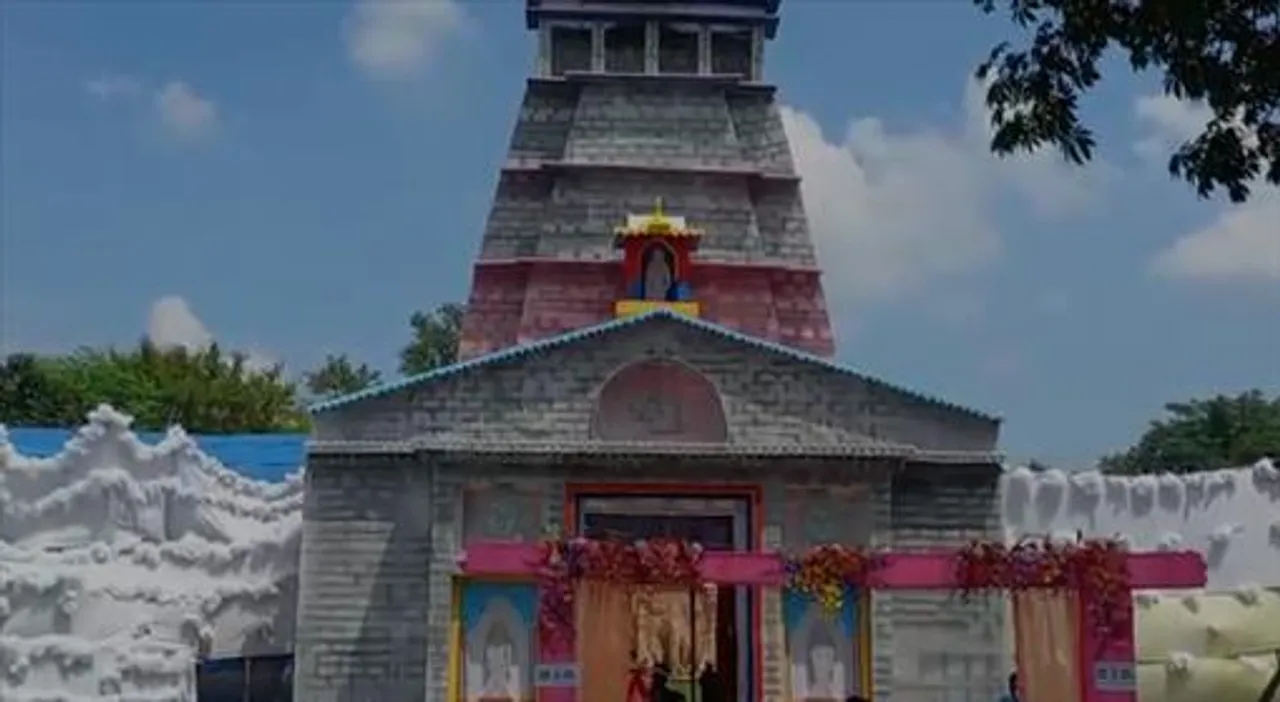 গণেশ পুজায় কেদারনাথ মন্দিরের আদলে প্যান্ডেল