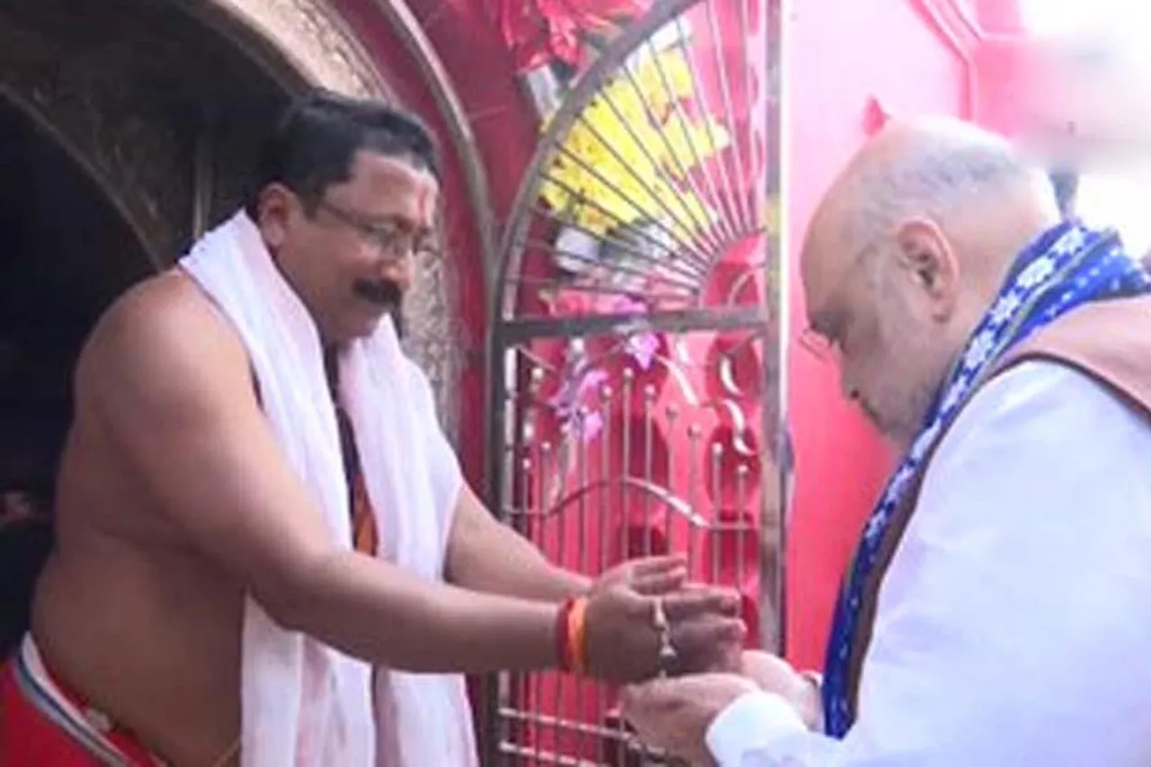 Tripura election: ত্রিপুরেশ্বরী মন্দিরে পুজো দিলেন কেন্দ্রীয় স্বরাষ্ট্রমন্ত্রী